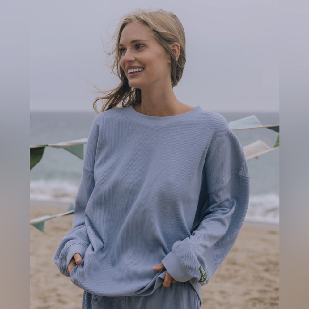 Daily drills mist oversized thermal top
